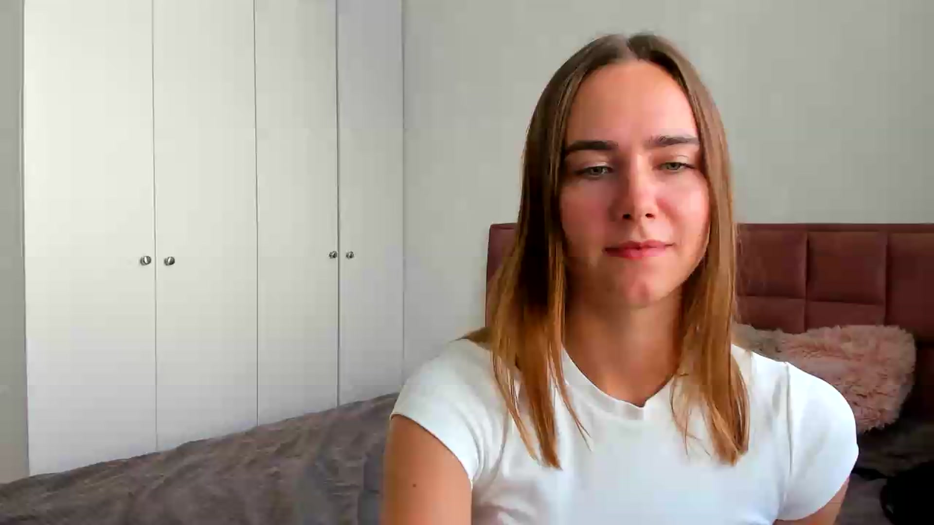 Gallery image thumbnail from OhAlisa's myfreecams stream on, 07/18/2026, 15:34 image 4 of 20