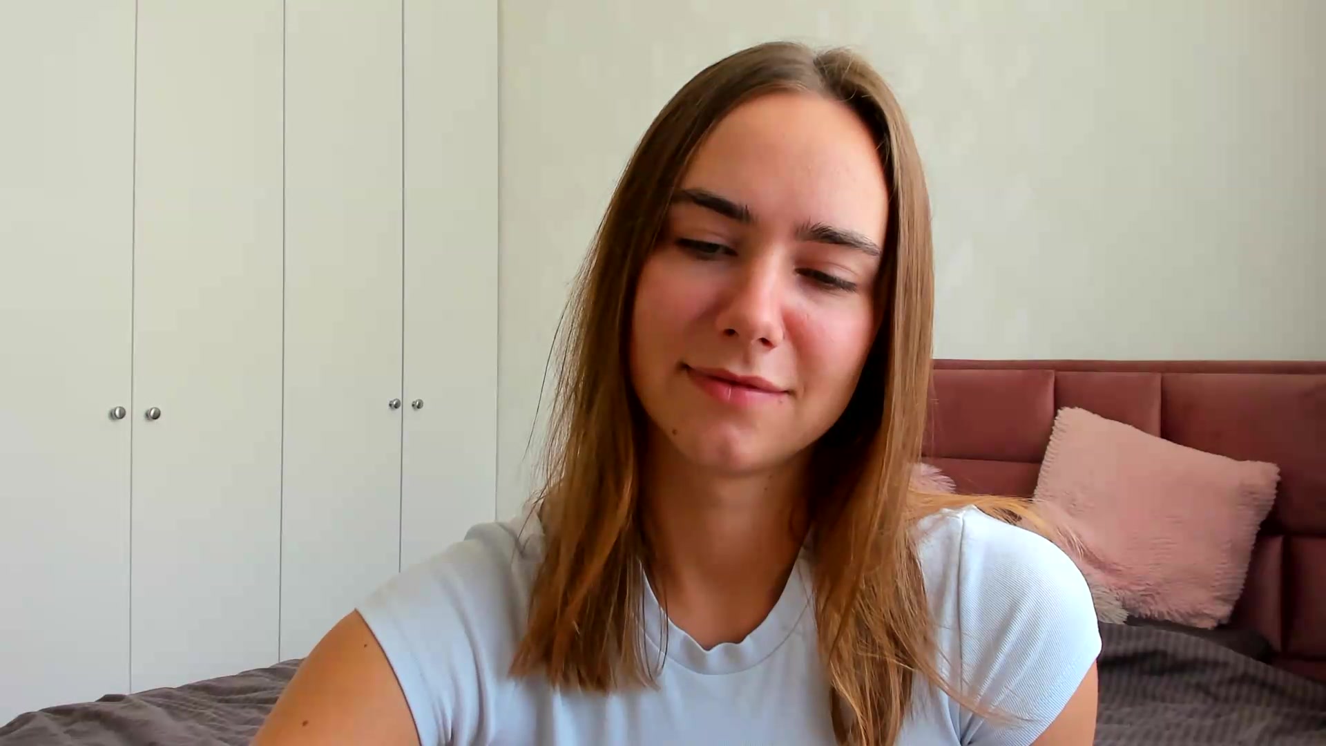 Gallery image thumbnail from OhAlisa's myfreecams stream on, 07/19/2026, 12:07 image 8 of 20