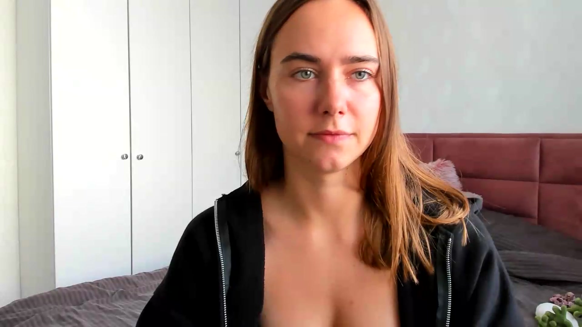 Gallery image thumbnail from OhAlisa's myfreecams stream on, 07/21/2026, 15:08 image 19 of 20