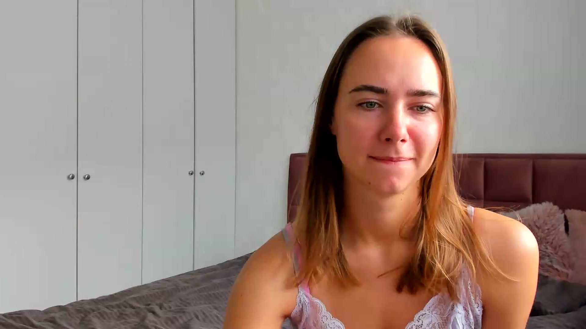 Gallery image thumbnail from OhAlisa's myfreecams stream on, 08/06/2026, 05:45 image 5 of 20