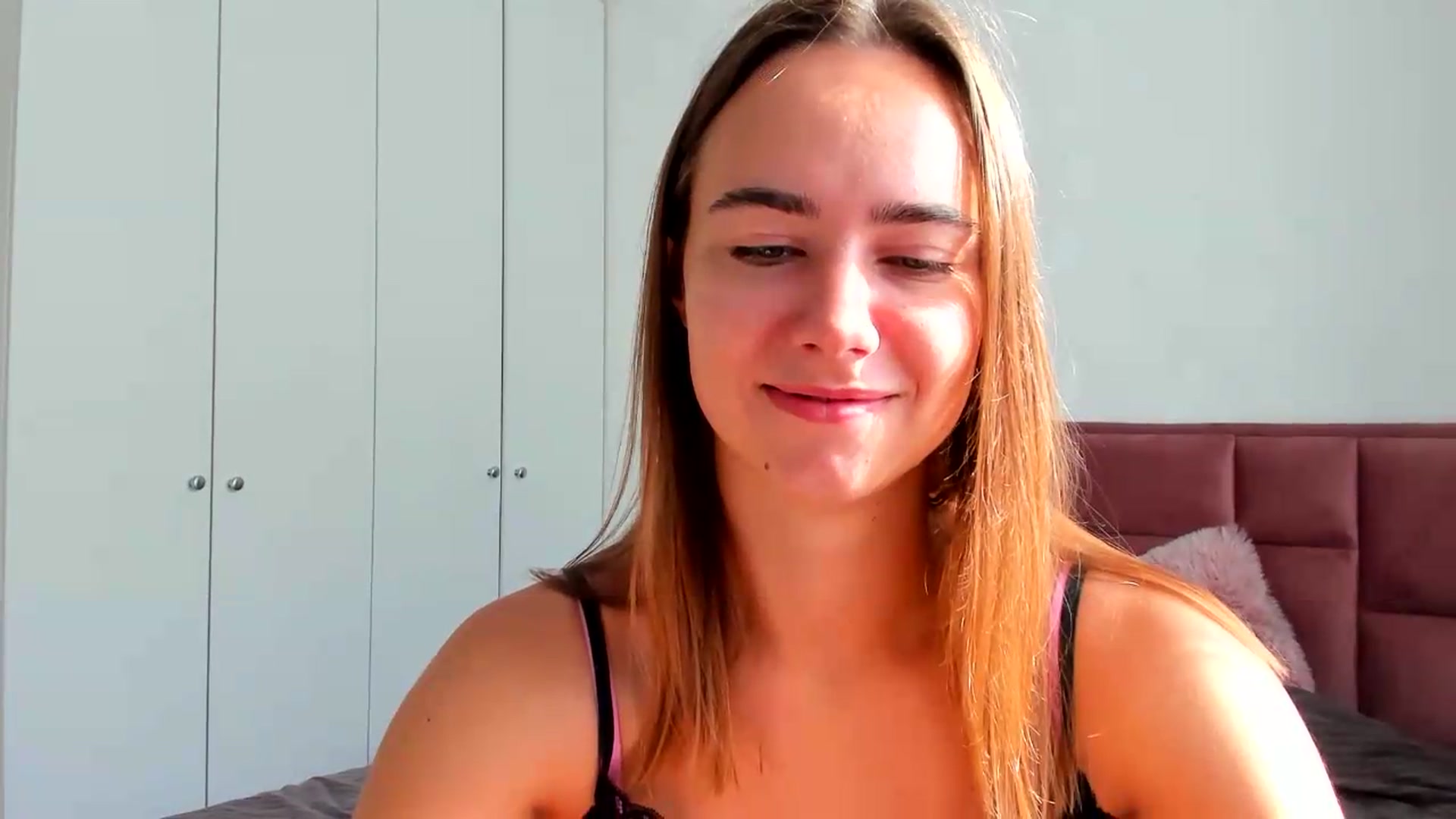 Gallery image thumbnail from OhAlisa's myfreecams stream on, 08/07/2026, 06:06 image 5 of 20
