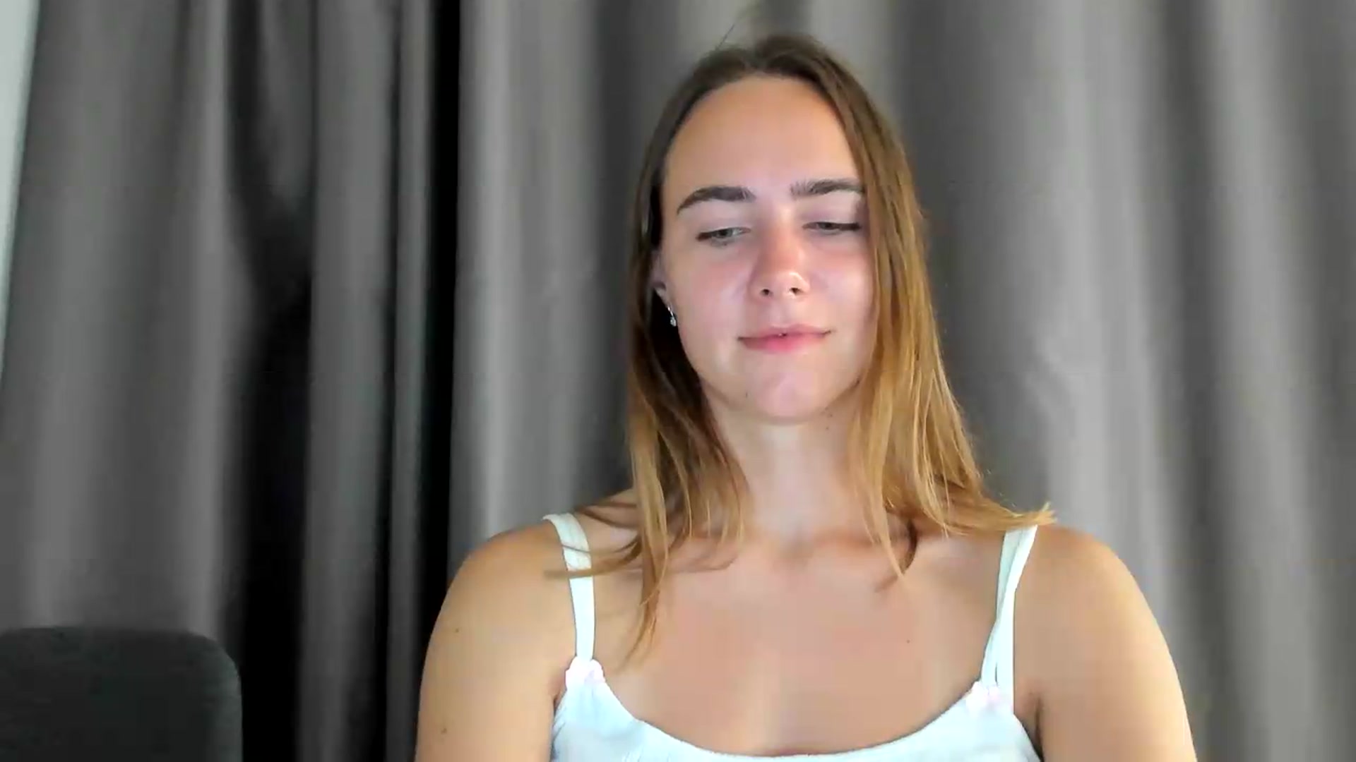 Gallery image thumbnail from OhAlisa's myfreecams stream on, 08/08/2026, 16:36 image 10 of 20