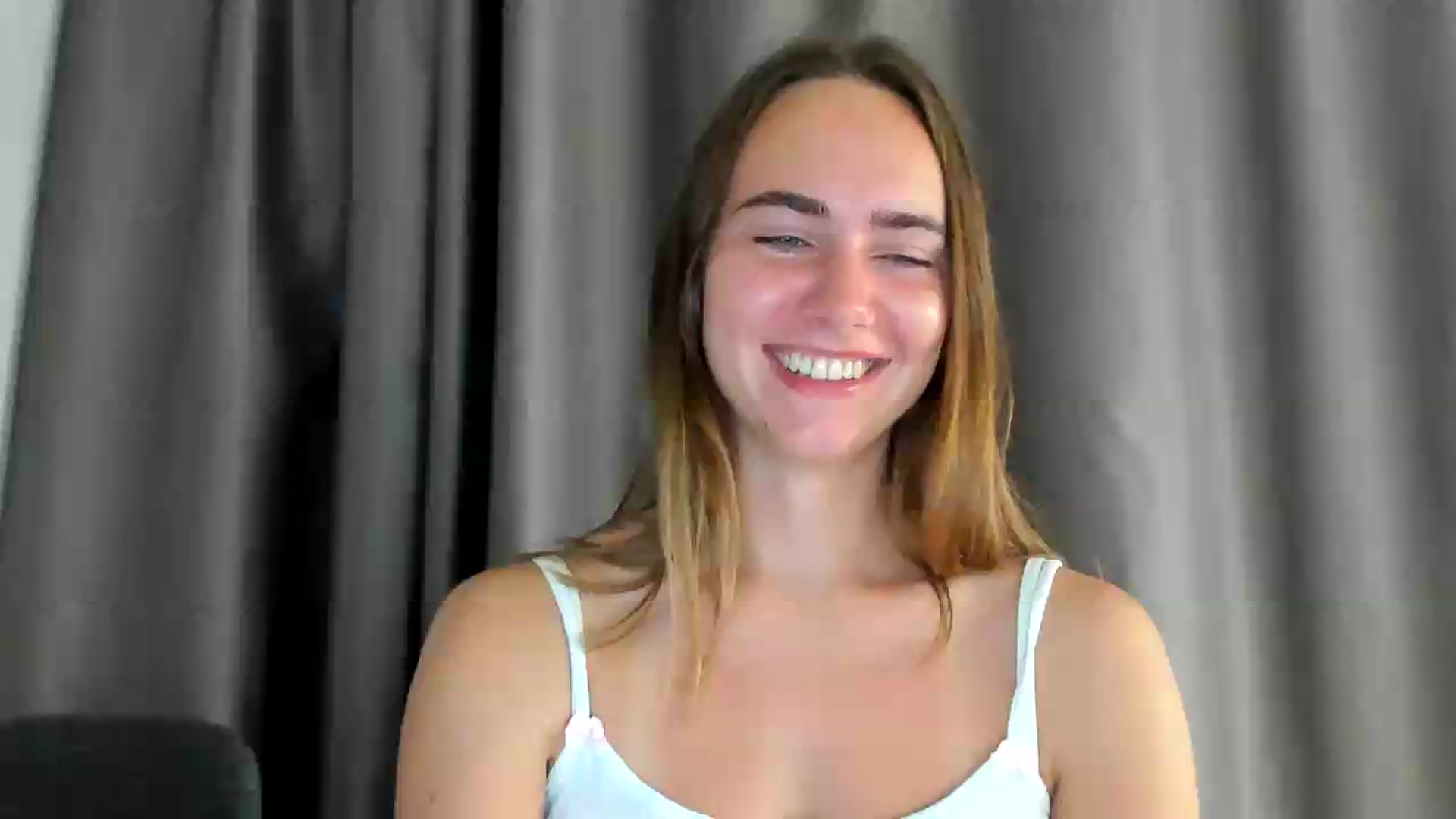 Gallery image thumbnail from OhAlisa's myfreecams stream on, 08/08/2026, 16:36 image 14 of 20