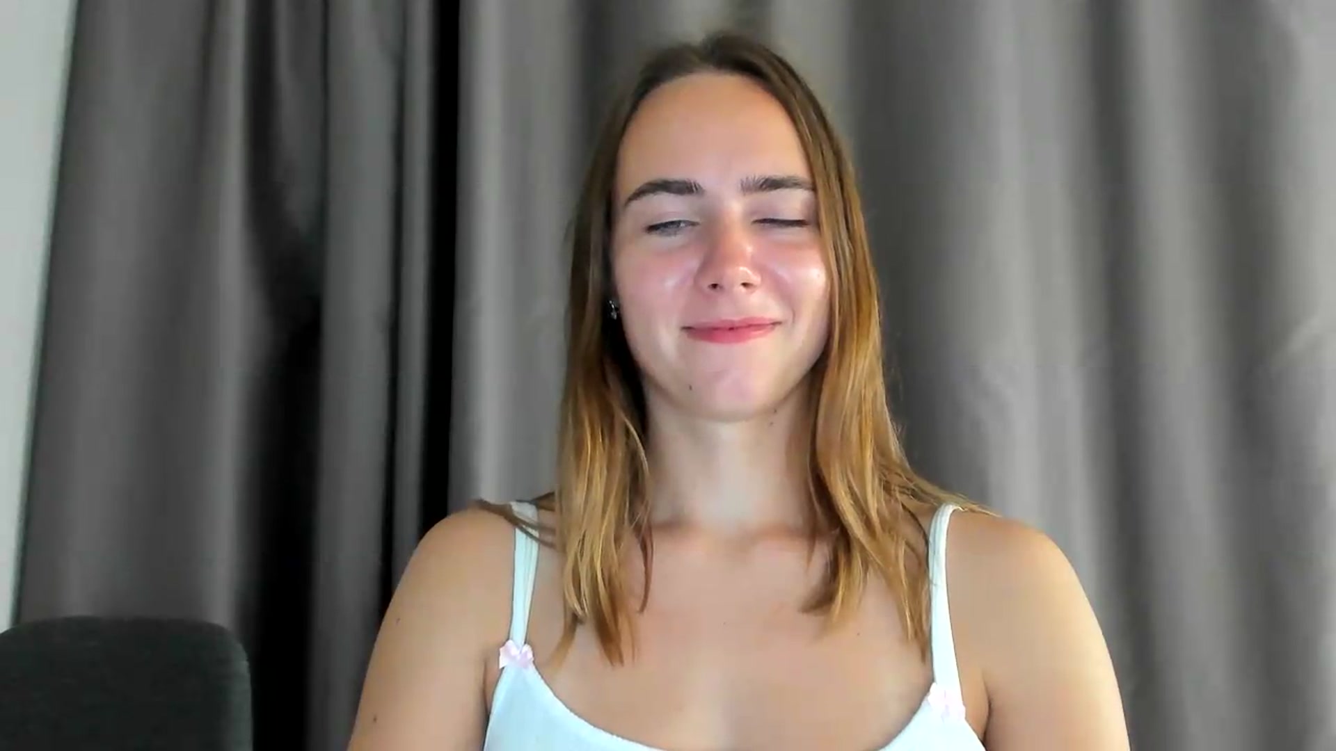Gallery image thumbnail from OhAlisa's myfreecams stream on, 08/08/2026, 16:59 image 11 of 20