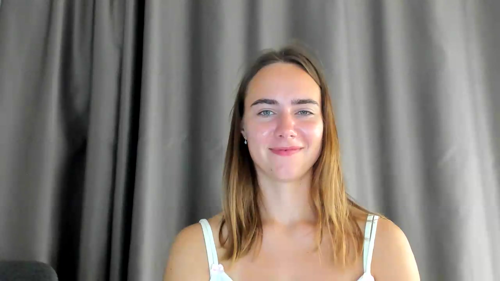 Gallery image thumbnail from OhAlisa's myfreecams stream on, 08/08/2026, 17:49 image 17 of 20