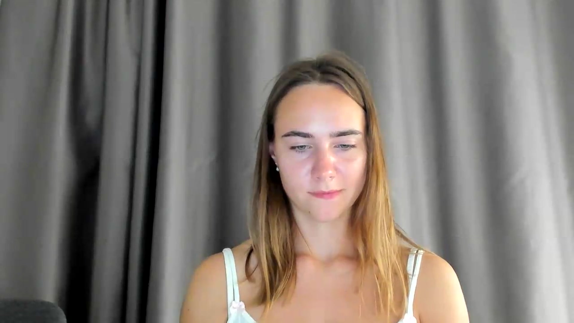 Gallery image thumbnail from OhAlisa's myfreecams stream on, 08/08/2026, 17:49 image 16 of 20
