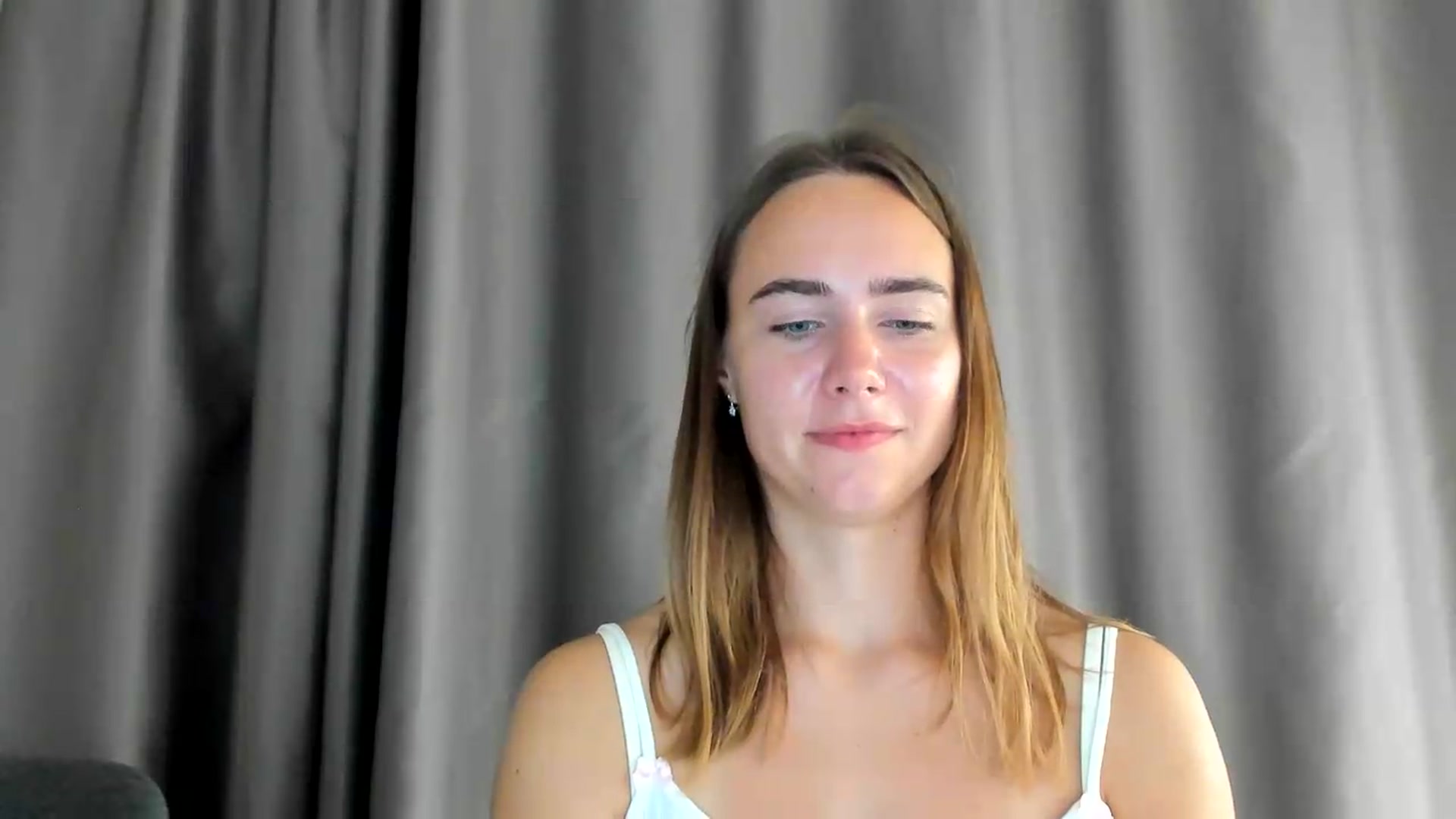 Gallery image thumbnail from OhAlisa's myfreecams stream on, 08/08/2026, 17:49 image 19 of 20