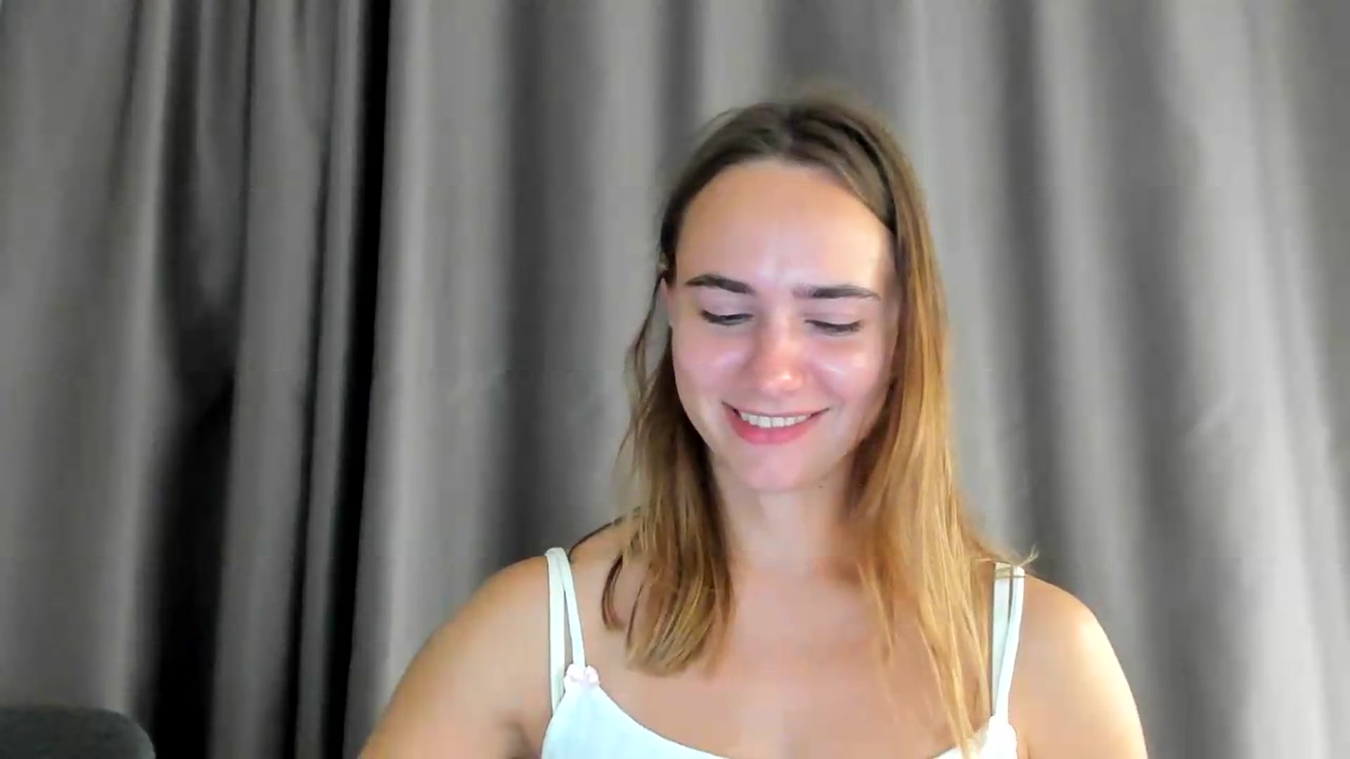 Gallery image thumbnail from OhAlisa's myfreecams stream on, 08/08/2026, 17:49 image 13 of 20