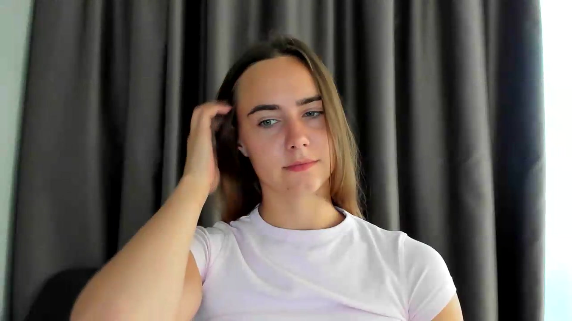 Gallery image thumbnail from OhAlisa's myfreecams stream on, 08/10/2026, 14:30 image 9 of 20