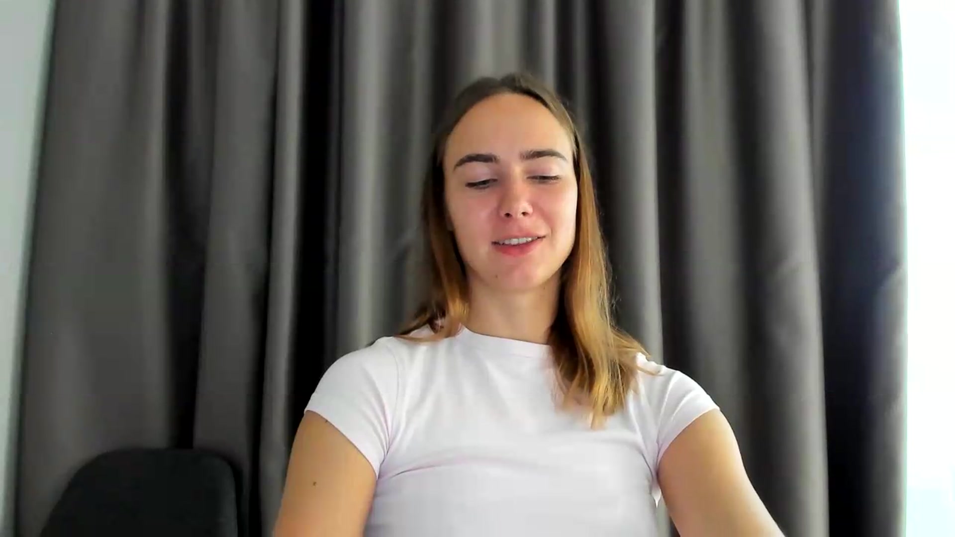 Gallery image thumbnail from OhAlisa's myfreecams stream on, 08/10/2026, 14:30 image 18 of 20
