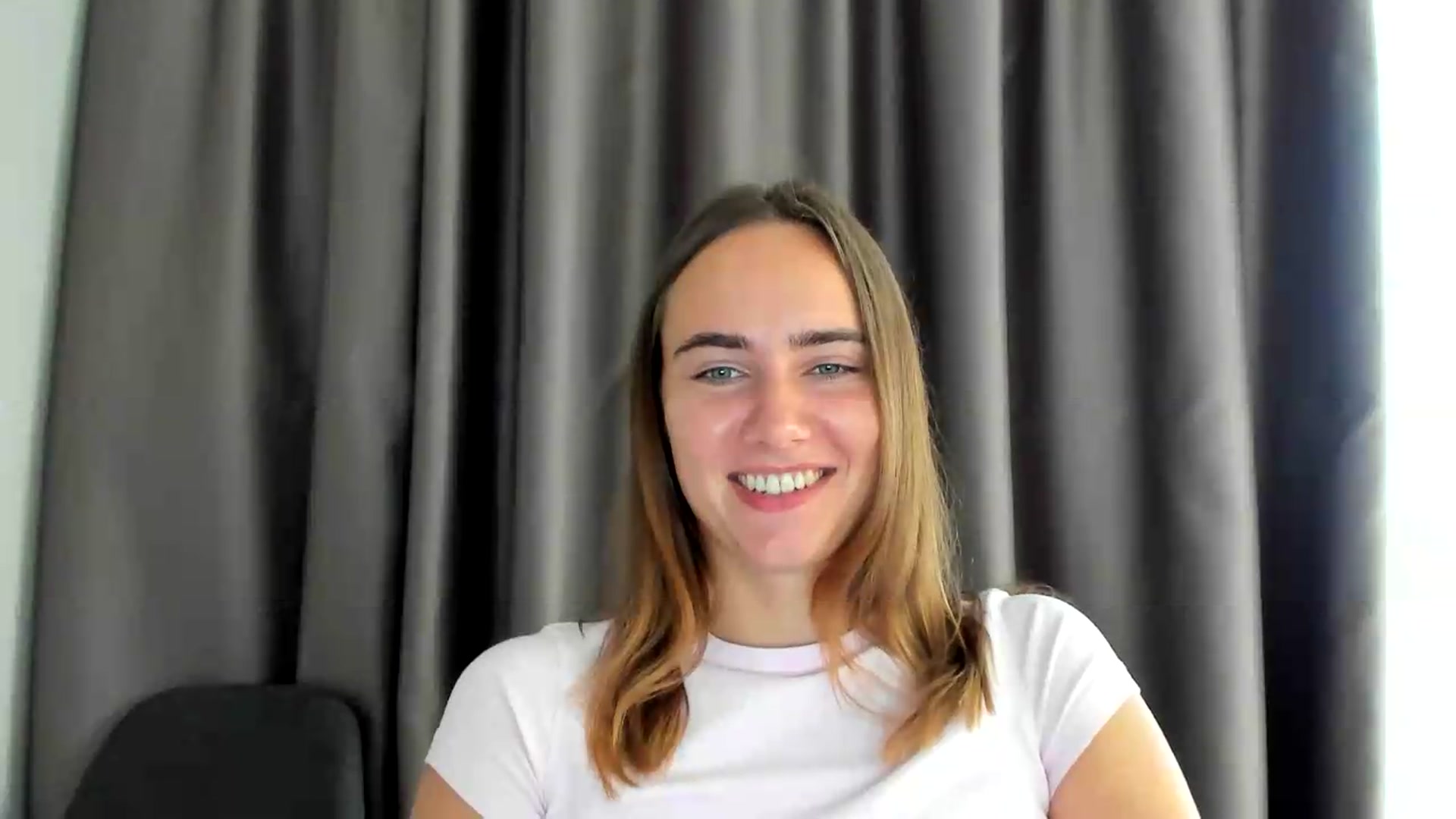 Gallery image thumbnail from OhAlisa's myfreecams stream on, 08/10/2026, 14:30 image 14 of 20