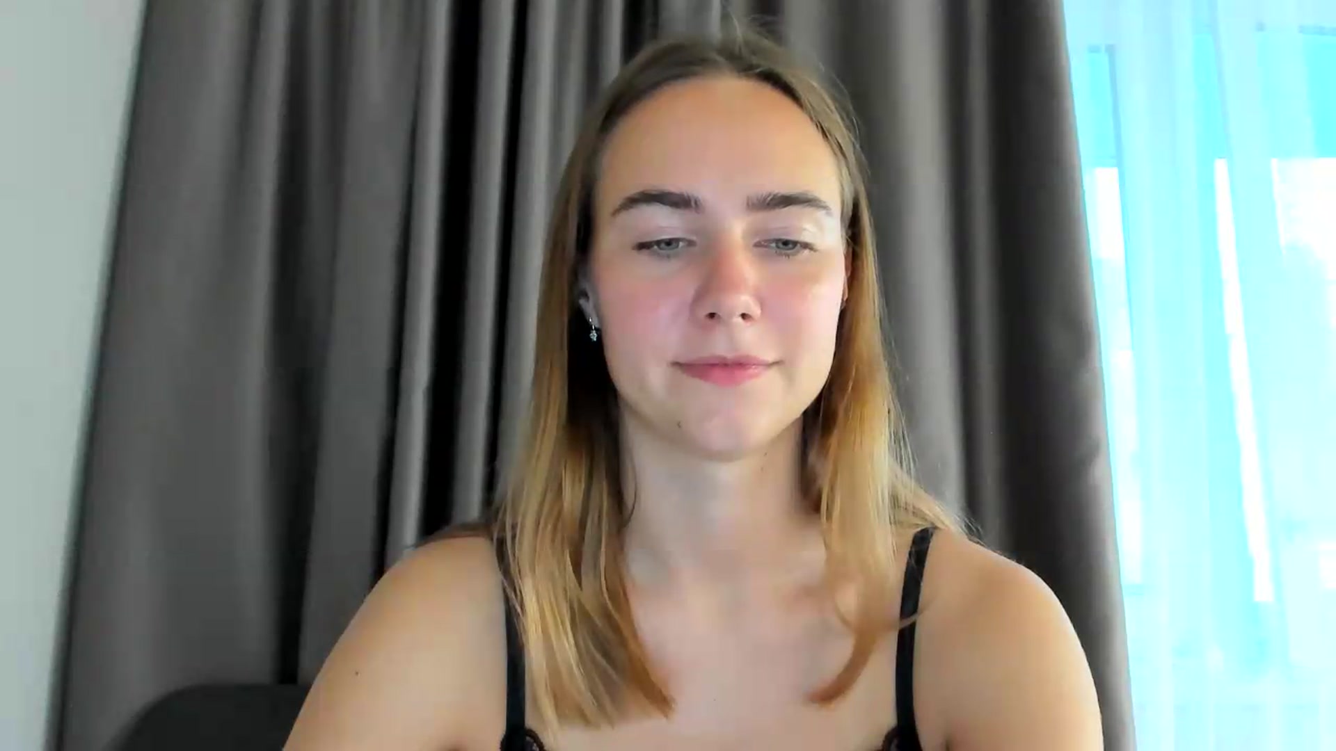 Gallery image thumbnail from OhAlisa's myfreecams stream on, 08/11/2026, 16:48 image 10 of 20