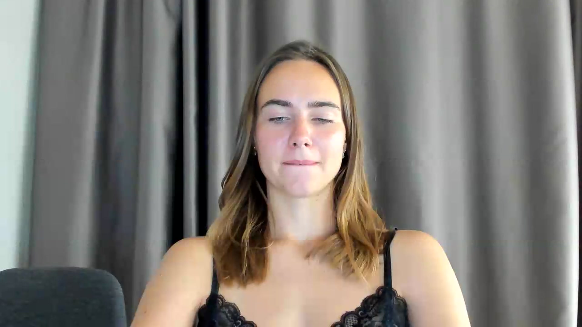 Gallery image thumbnail from OhAlisa's myfreecams stream on, 08/11/2026, 18:11 image 6 of 20