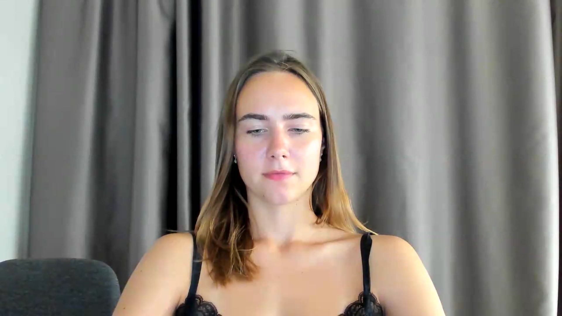 Gallery image thumbnail from OhAlisa's myfreecams stream on, 08/11/2026, 18:11 image 5 of 20