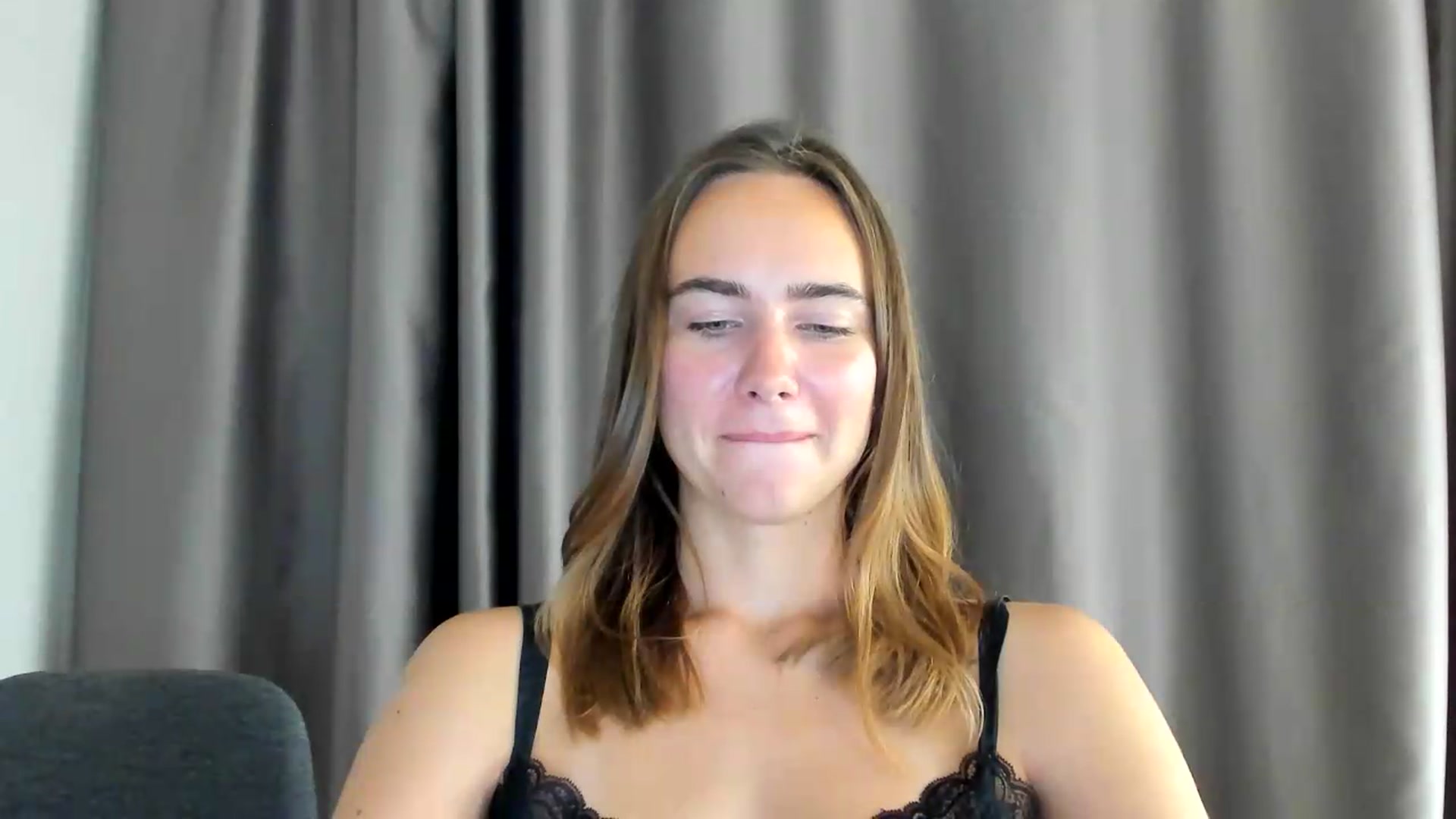 Gallery image thumbnail from OhAlisa's myfreecams stream on, 08/11/2026, 18:11 image 8 of 20