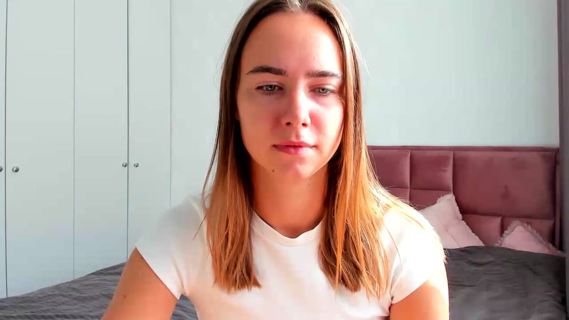 Gallery image thumbnail from OhAlisa's myfreecams stream on, 08/13/2026, 05:50 image 3 of 20