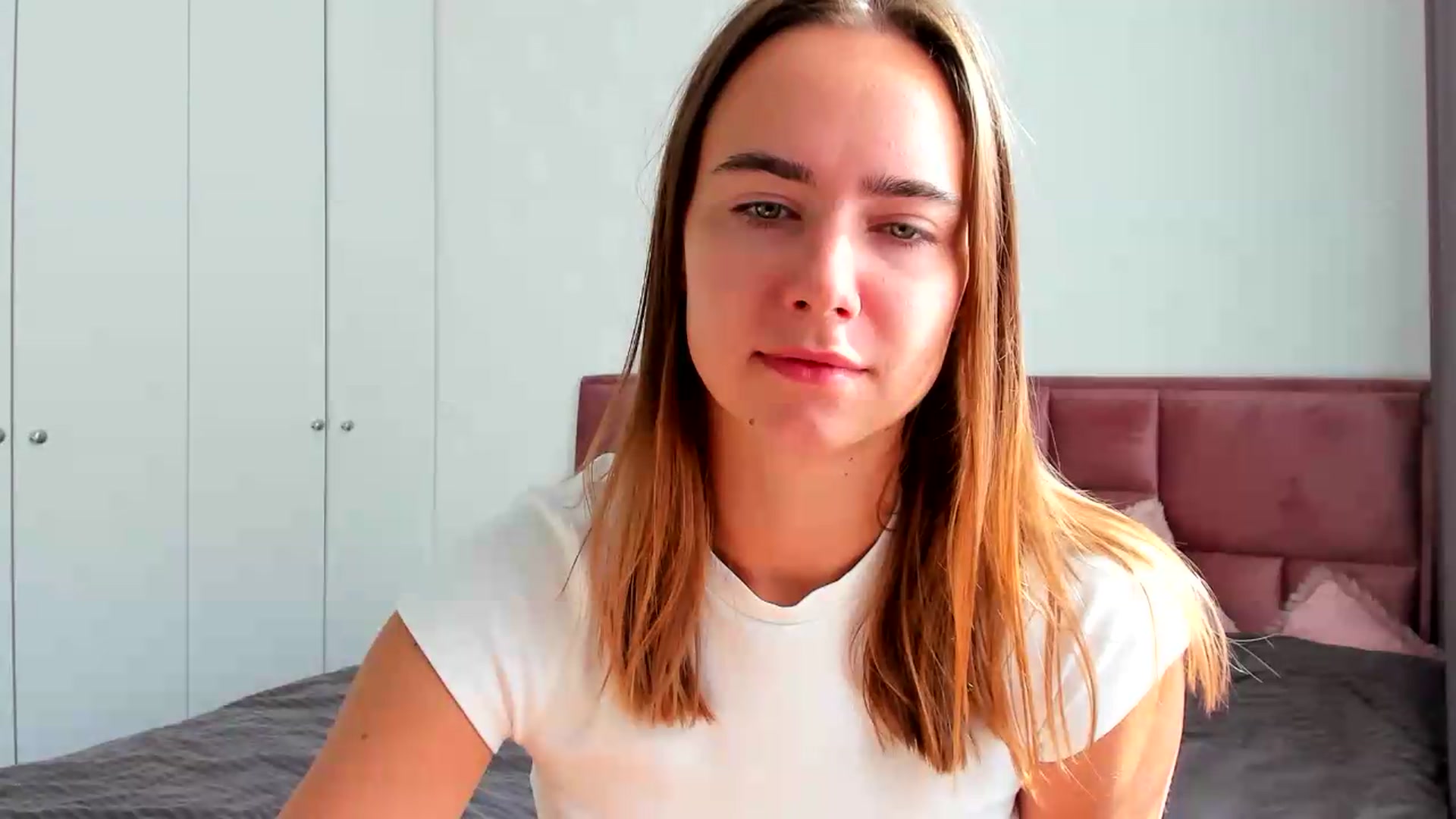 Gallery image thumbnail from OhAlisa's myfreecams stream on, 08/13/2026, 05:50 image 2 of 20