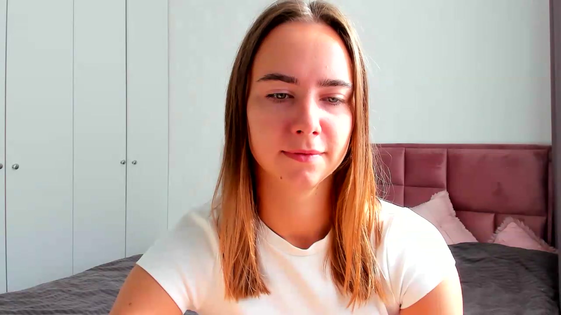 Gallery image thumbnail from OhAlisa's myfreecams stream on, 08/13/2026, 05:50 image 5 of 20