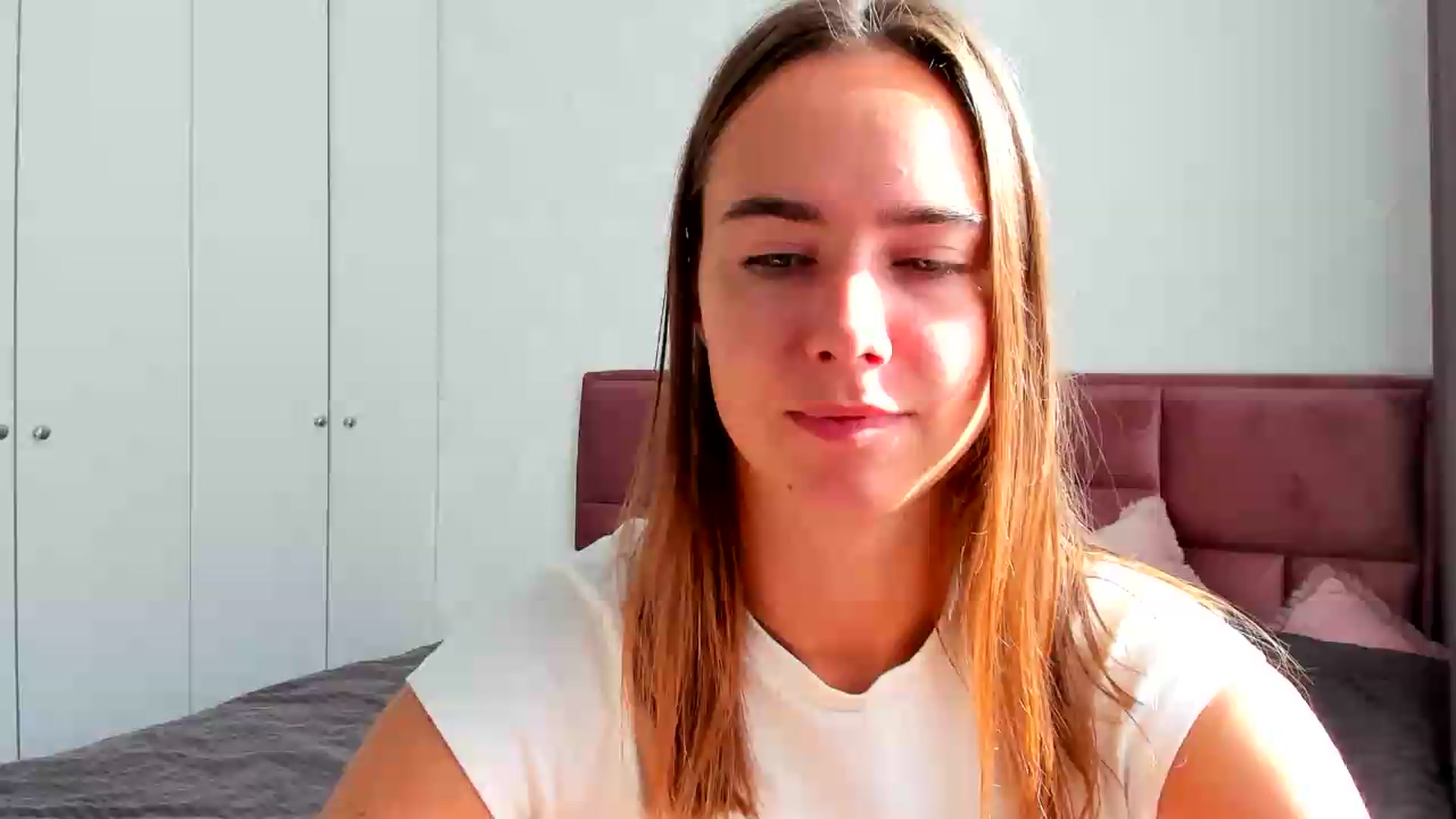 Gallery image thumbnail from OhAlisa's myfreecams stream on, 08/13/2026, 05:50 image 14 of 20