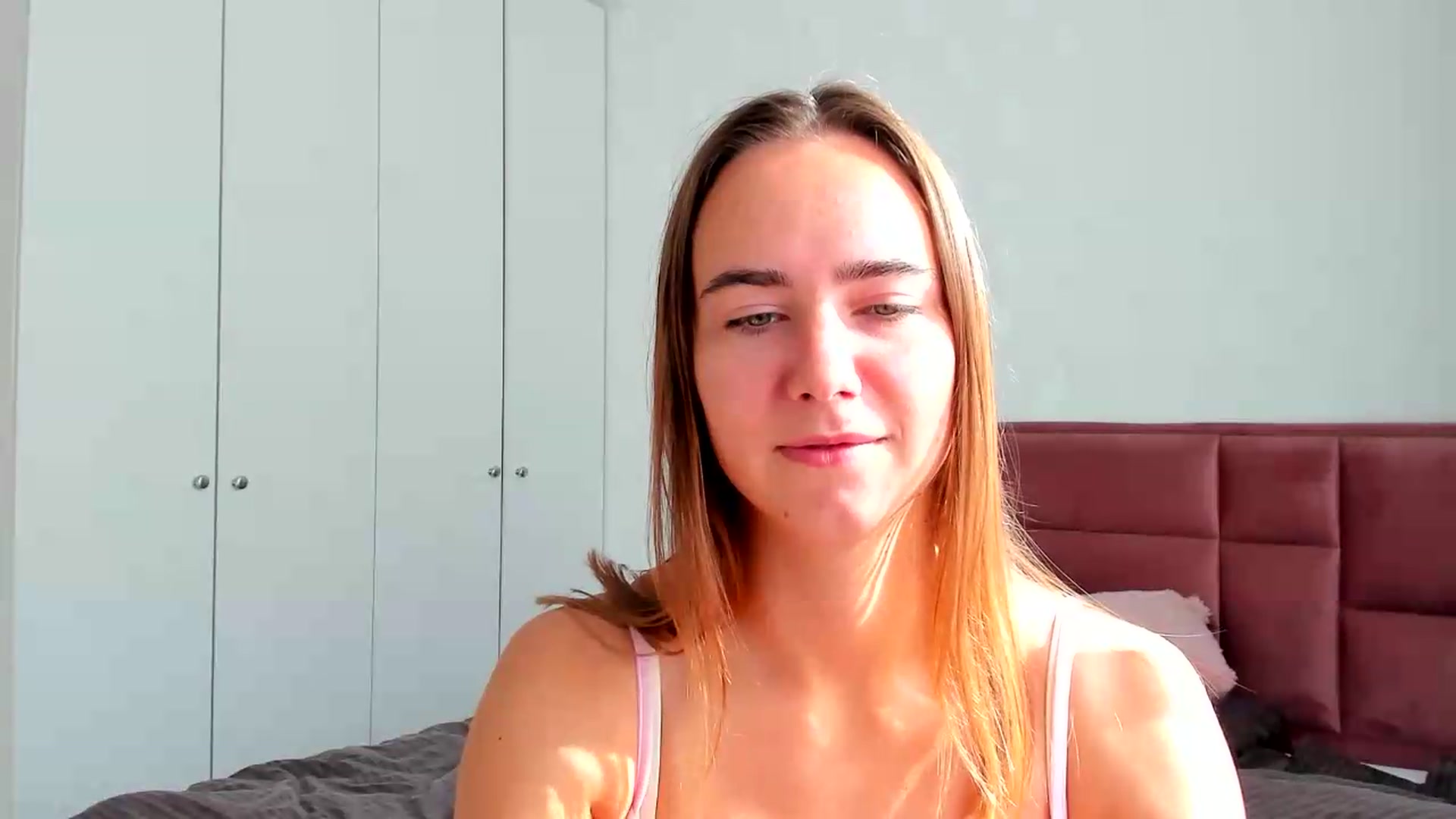 Gallery image thumbnail from OhAlisa's myfreecams stream on, 08/15/2026, 06:17 image 12 of 20