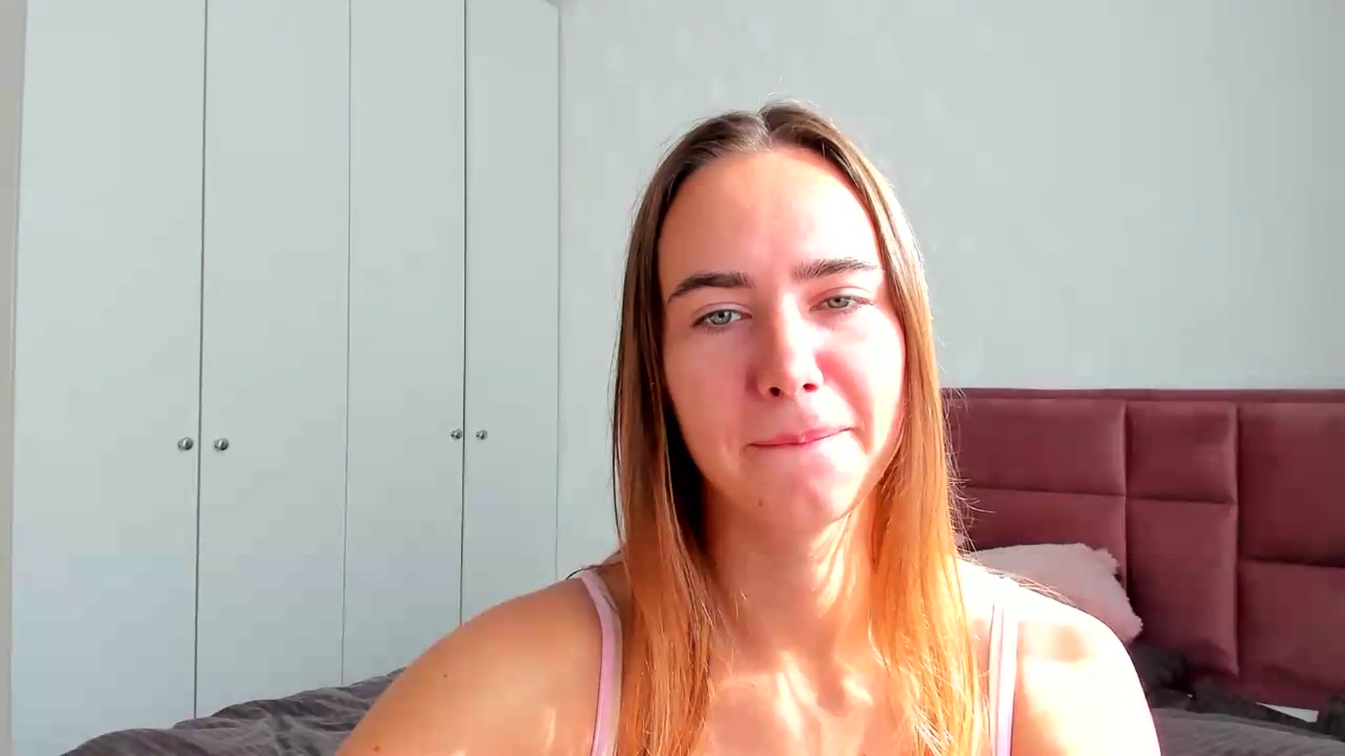 Gallery image thumbnail from OhAlisa's myfreecams stream on, 08/15/2026, 06:17 image 17 of 20