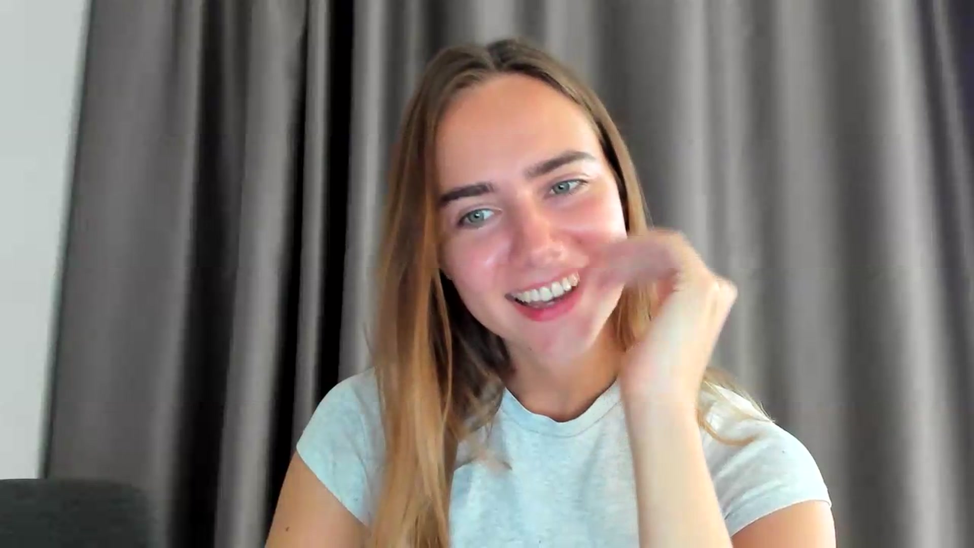 Gallery image thumbnail from OhAlisa's myfreecams stream on, 08/15/2026, 13:39 image 19 of 20