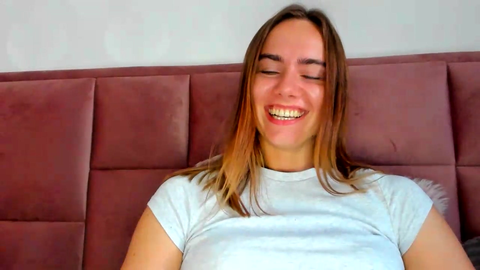 Gallery image thumbnail from OhAlisa's myfreecams stream on, 08/15/2026, 17:06 image 8 of 20
