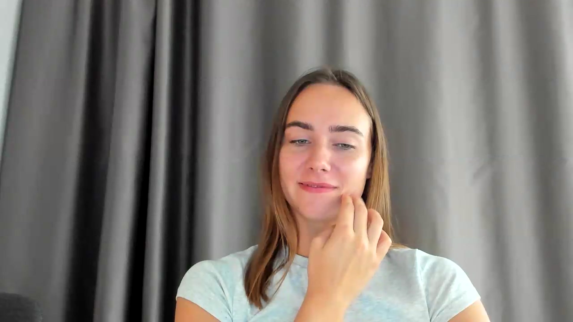 Gallery image thumbnail from OhAlisa's myfreecams stream on, 08/18/2026, 13:22 image 18 of 20