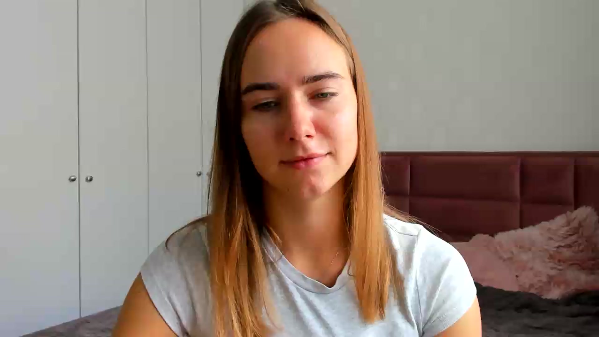 Gallery image thumbnail from OhAlisa's myfreecams stream on, 09/06/2026, 10:53 image 15 of 20