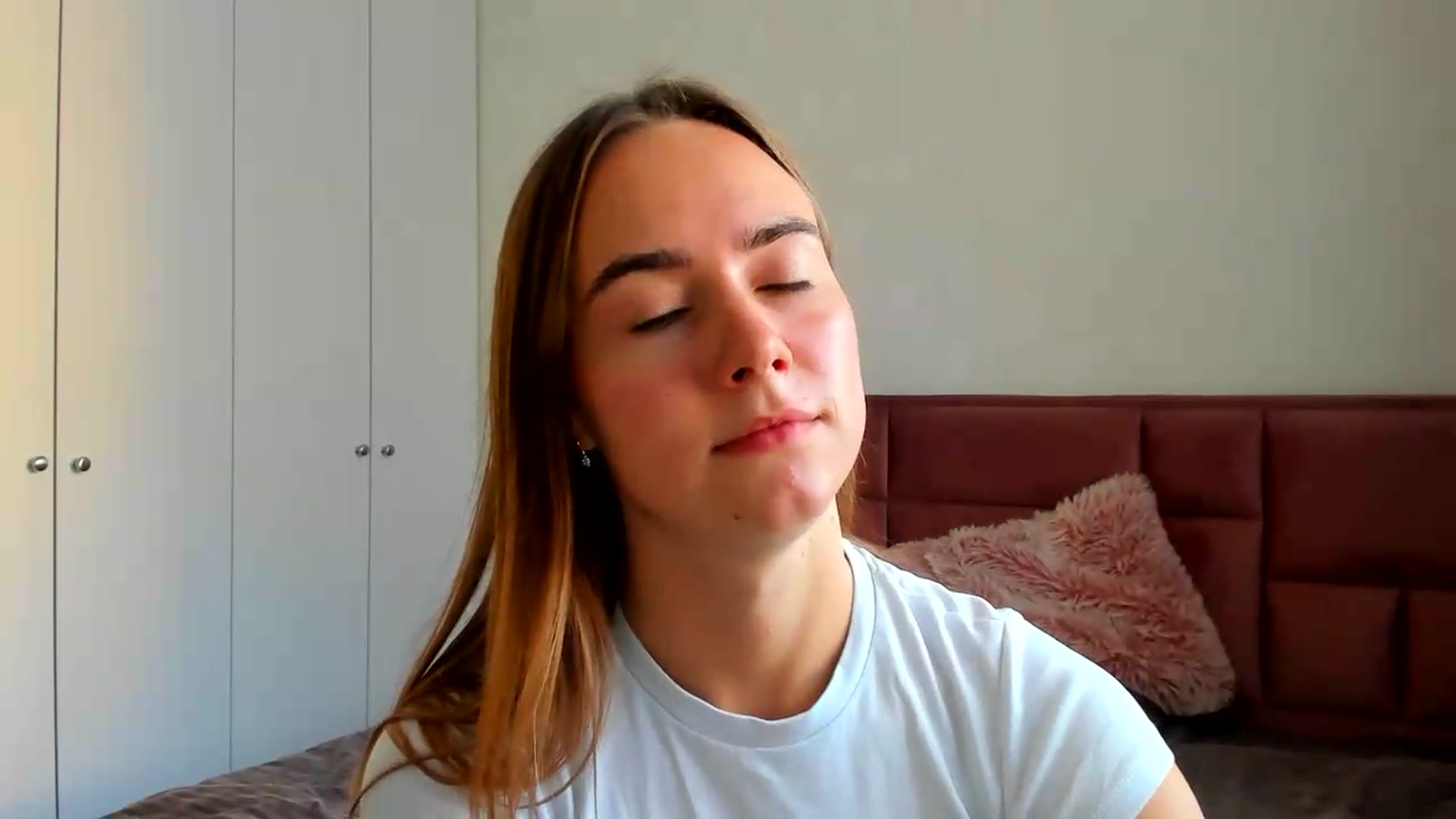 Gallery image thumbnail from OhAlisa's myfreecams stream on, 09/07/2026, 16:27 image 12 of 20