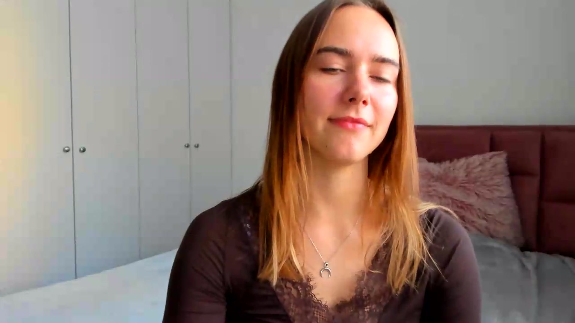 Gallery image thumbnail from OhAlisa's myfreecams stream on, 09/08/2026, 16:22 image 12 of 20