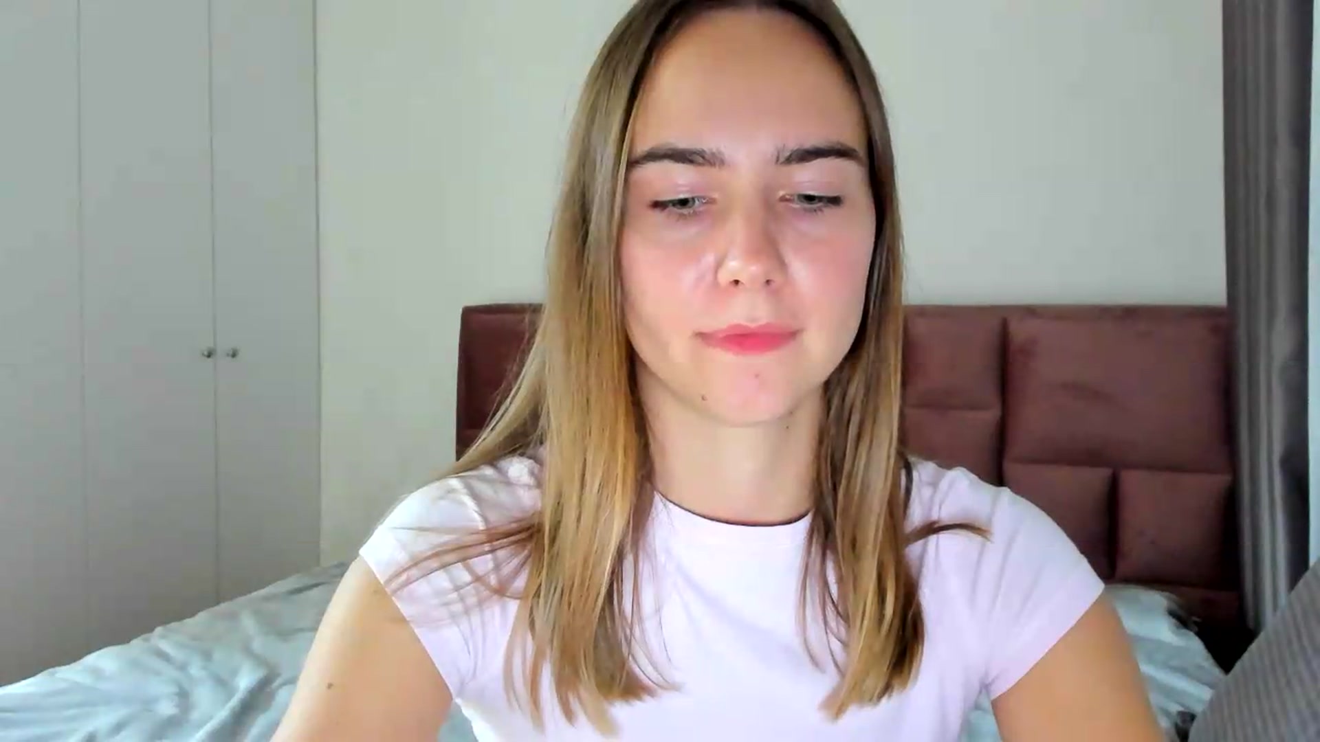 Gallery image thumbnail from OhAlisa's myfreecams stream on, 09/09/2026, 16:58 image 15 of 20