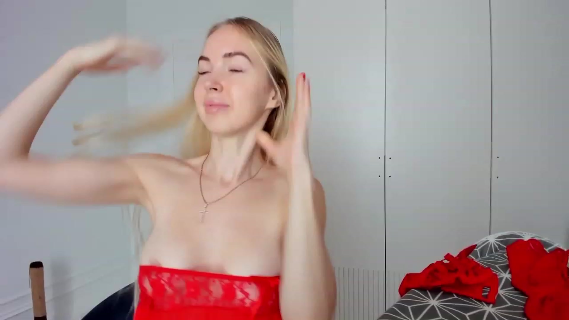 Gallery image thumbnail from OhBarbie's myfreecams stream on, 10/21/2023, 07:33 image 9 of 20