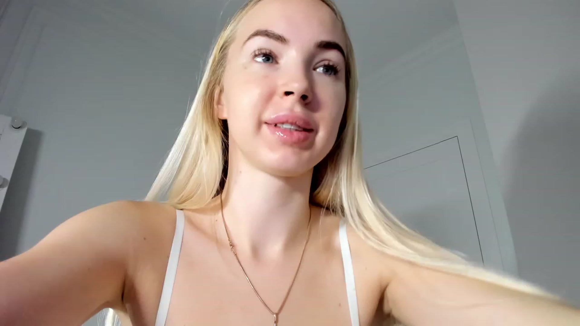 Gallery image thumbnail from OhBarbie's myfreecams stream on, 10/23/2023, 04:04 image 13 of 20