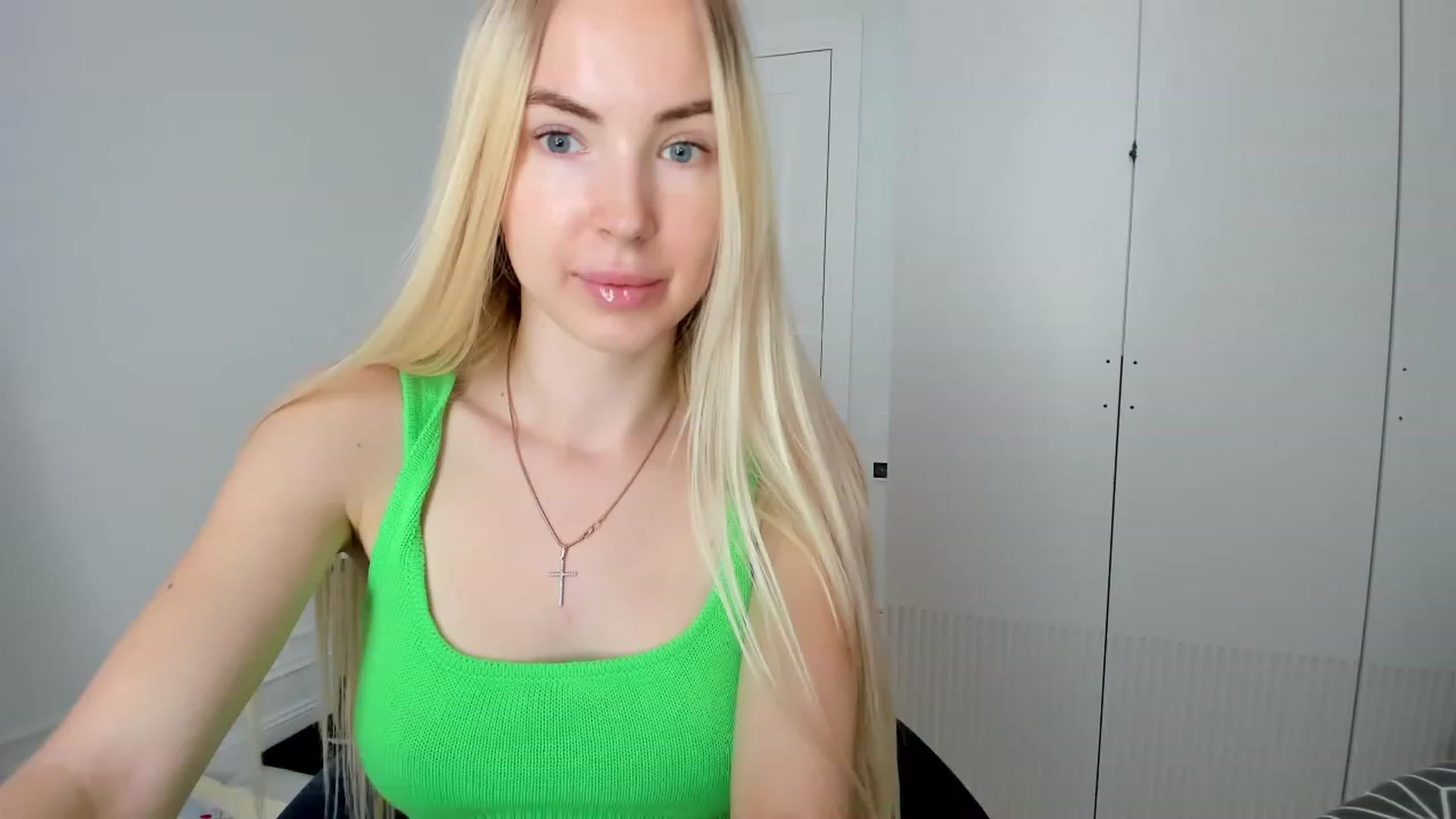 Gallery image thumbnail from OhBarbie's myfreecams stream on, 10/29/2023, 07:00 image 3 of 20