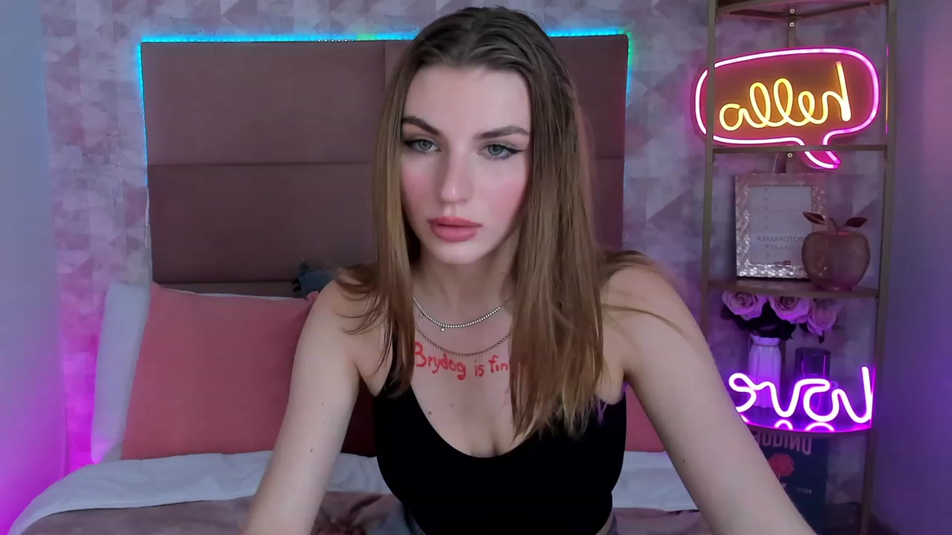 Gallery image thumbnail from OhCarrie's myfreecams stream on, 12/03/2023, 15:22 image 9 of 20