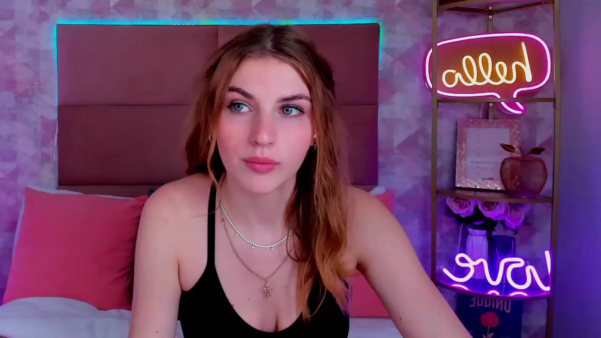 Gallery image thumbnail from OhCarrie's myfreecams stream on, 12/05/2023, 11:57 image 14 of 20