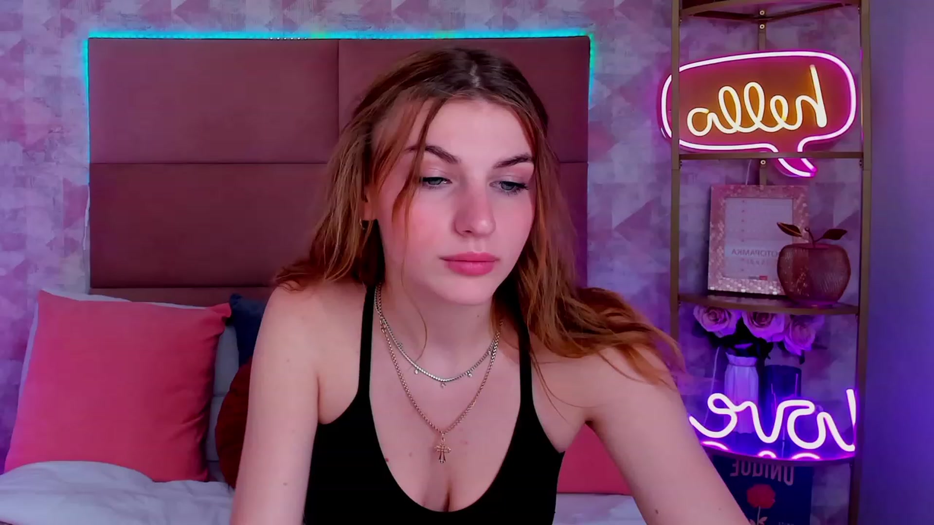 Gallery image thumbnail from OhCarrie's myfreecams stream on, 12/05/2023, 11:57 image 12 of 20
