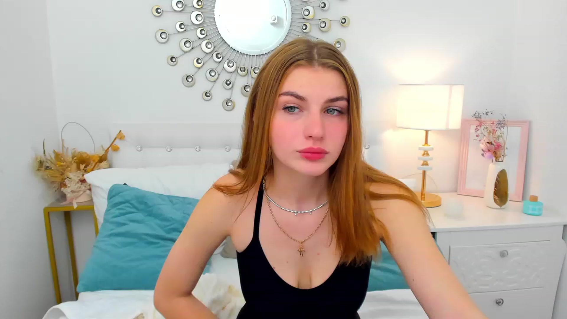 Gallery image thumbnail from OhCarrie's myfreecams stream on, 12/06/2023, 09:52 image 10 of 20