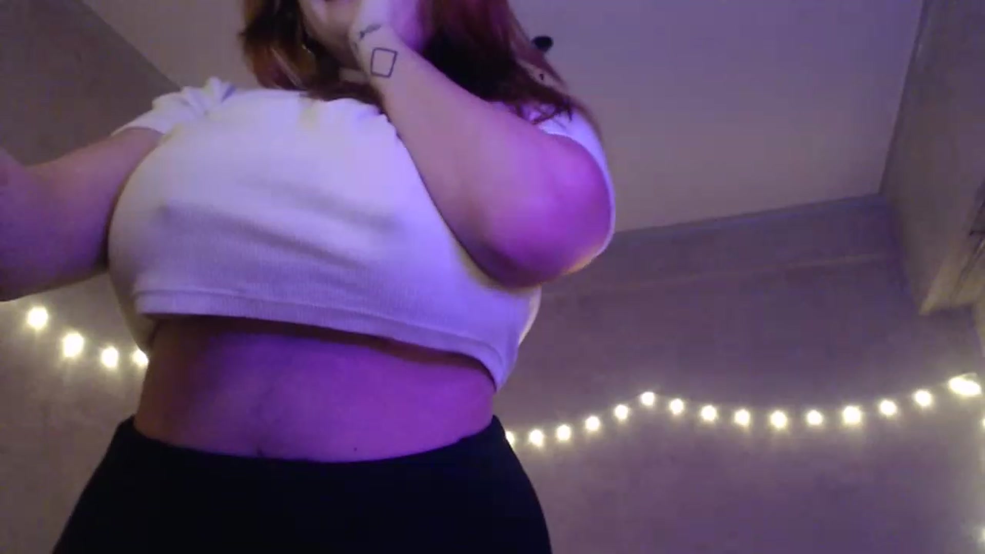 Gallery image thumbnail from OhGod's myfreecams stream on, 08/14/2023, 07:03 image 3 of 20