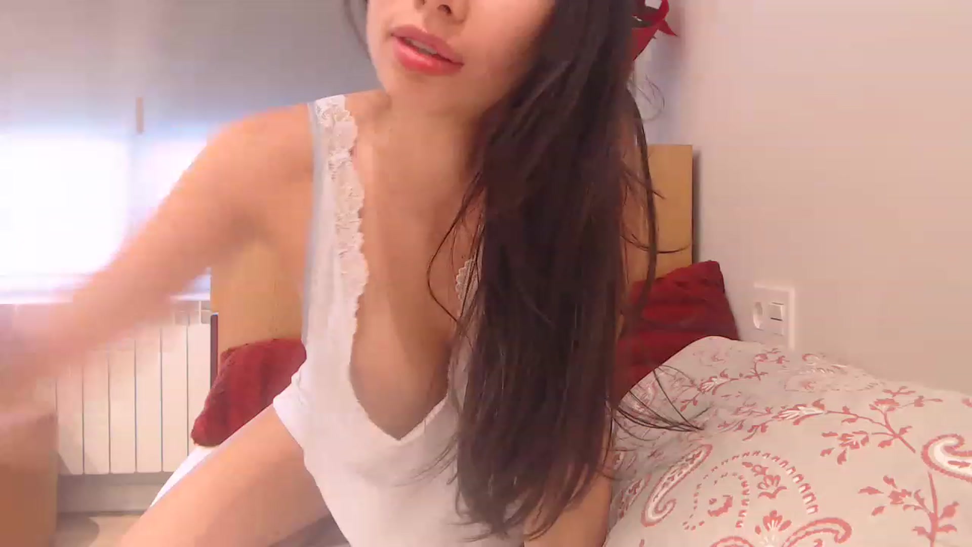 Gallery image thumbnail from OhMariiam's myfreecams stream on, 12/23/2022, 10:40 image 14 of 20