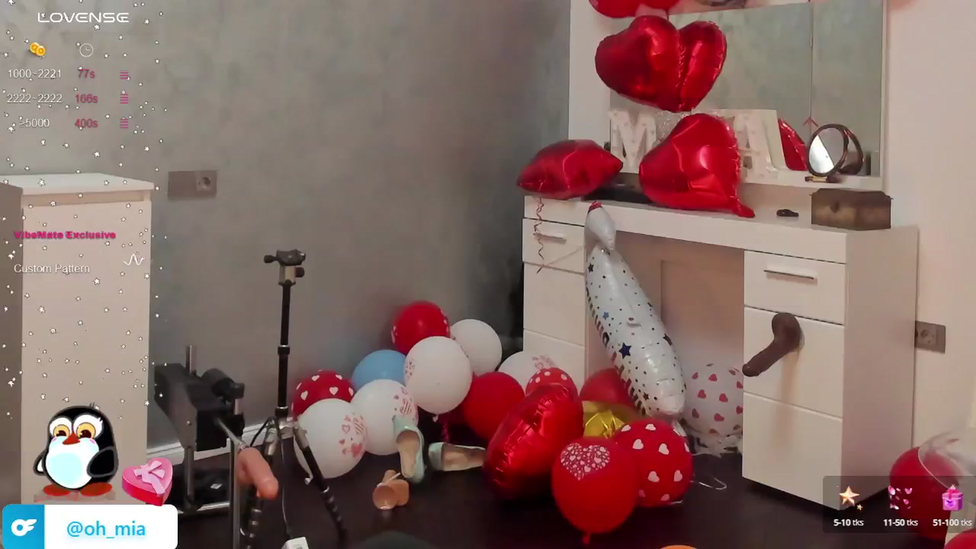Gallery image thumbnail from OhMyBirthday's myfreecams stream on, 06/20/2024, 11:20 image 2 of 20