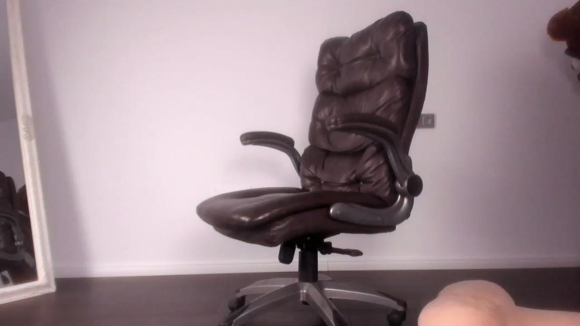 Gallery image thumbnail from OhMyMiaa's myfreecams stream on, 11/26/2022, 09:05 image 14 of 20
