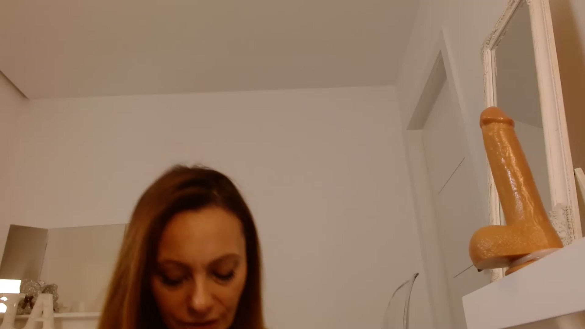 Gallery image thumbnail from OhMyMiaa's myfreecams stream on, 01/20/2023, 07:22 image 13 of 20
