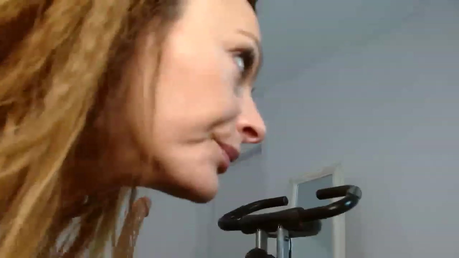 Gallery image thumbnail from OhMyMiaa's myfreecams stream on, 01/30/2023, 11:31 image 5 of 20