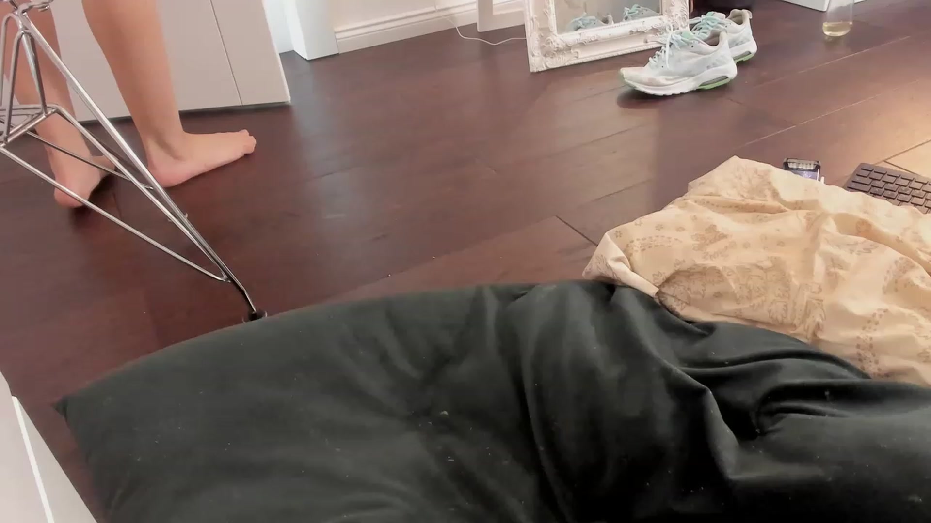 Gallery image thumbnail from OhMyMiaa's myfreecams stream on, 04/05/2023, 10:45 image 12 of 20
