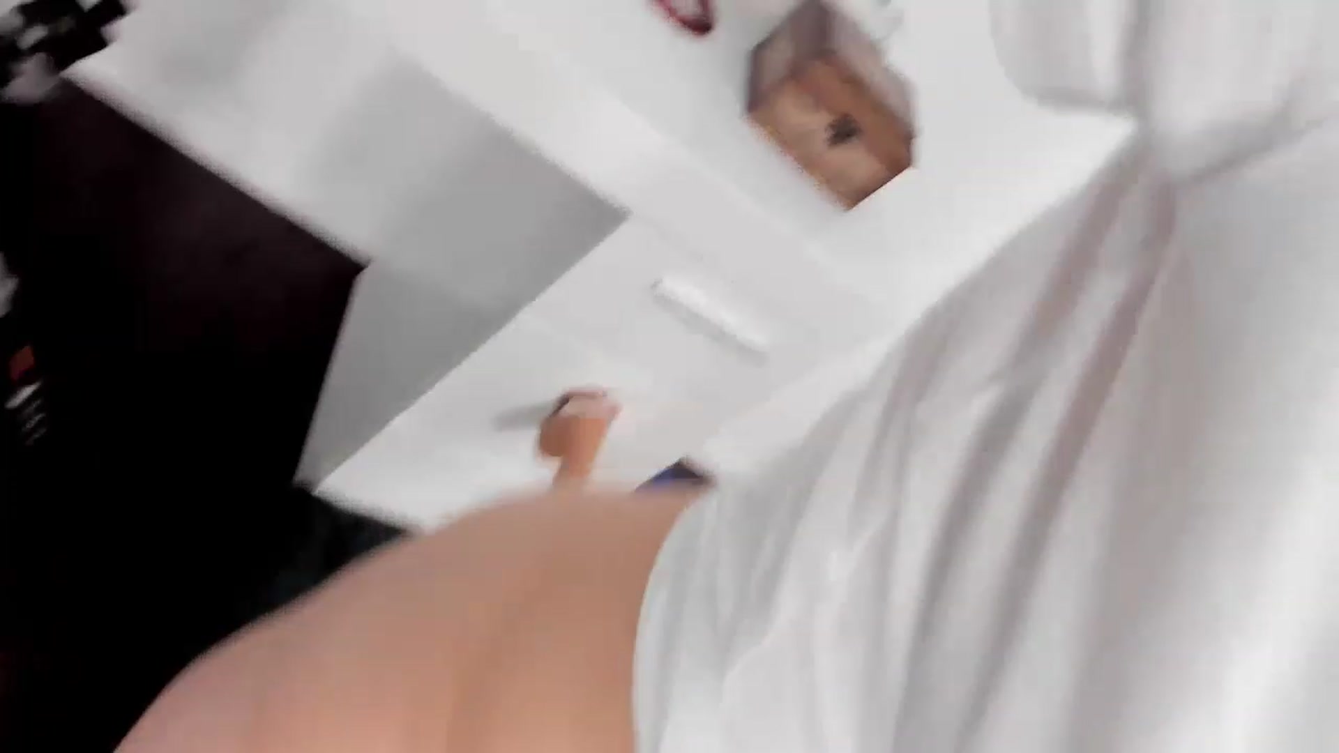 Gallery image thumbnail from OhMyMiaa's myfreecams stream on, 05/22/2023, 10:05 image 4 of 20