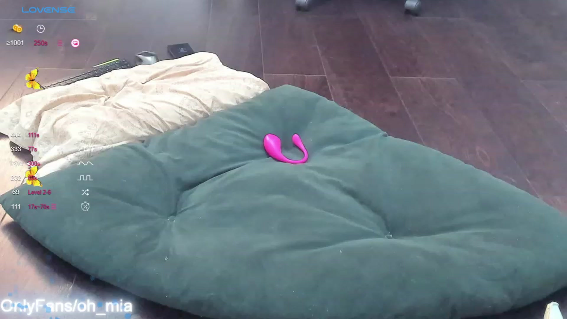 Gallery image thumbnail from OhMyMiaa's myfreecams stream on, 09/27/2023, 07:31 image 18 of 20