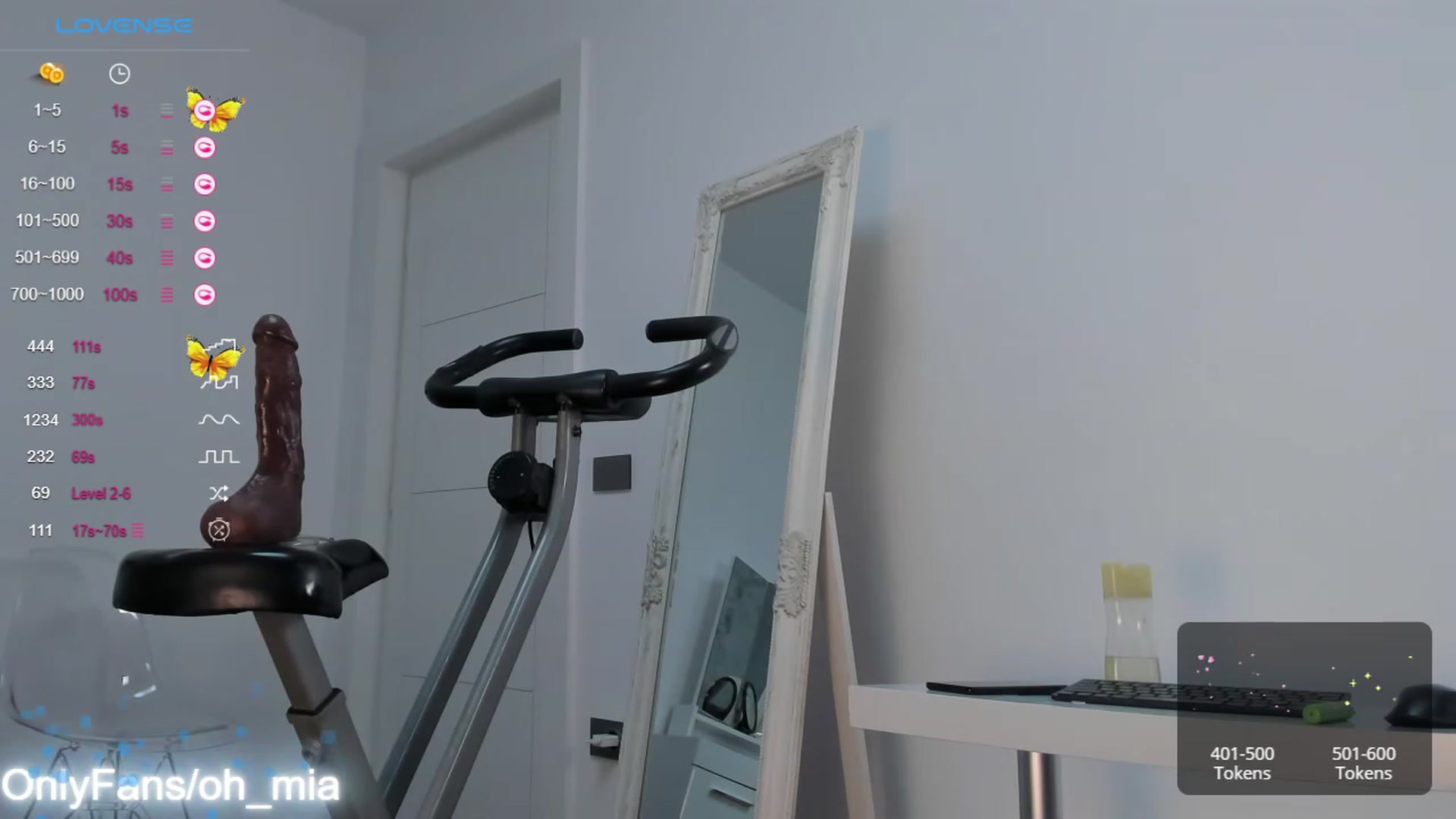 Gallery image thumbnail from OhMyMiaa's myfreecams stream on, 09/27/2023, 08:11 image 8 of 20