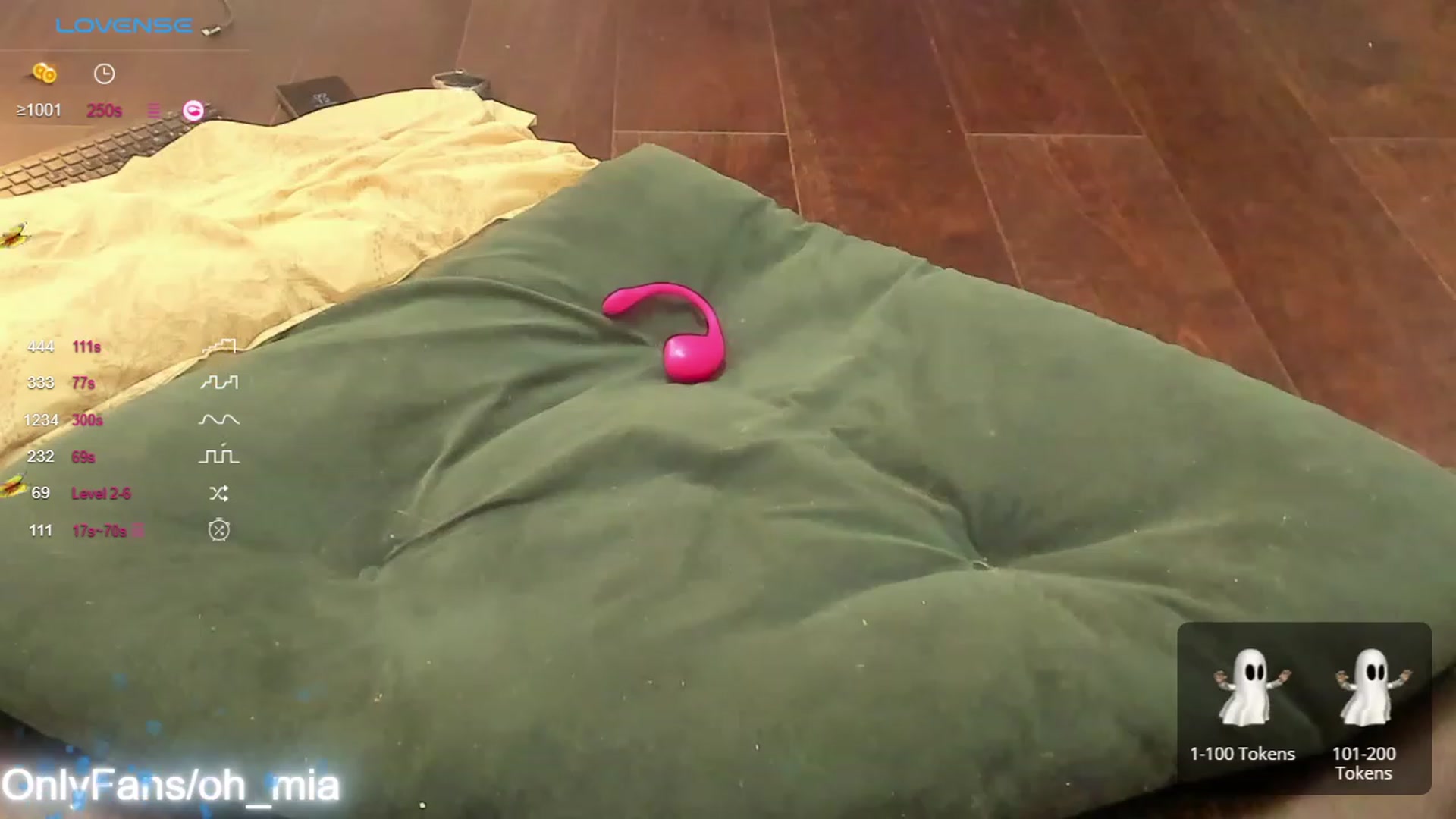 Gallery image thumbnail from OhMyMiaa's myfreecams stream on, 10/02/2023, 06:23 image 12 of 20